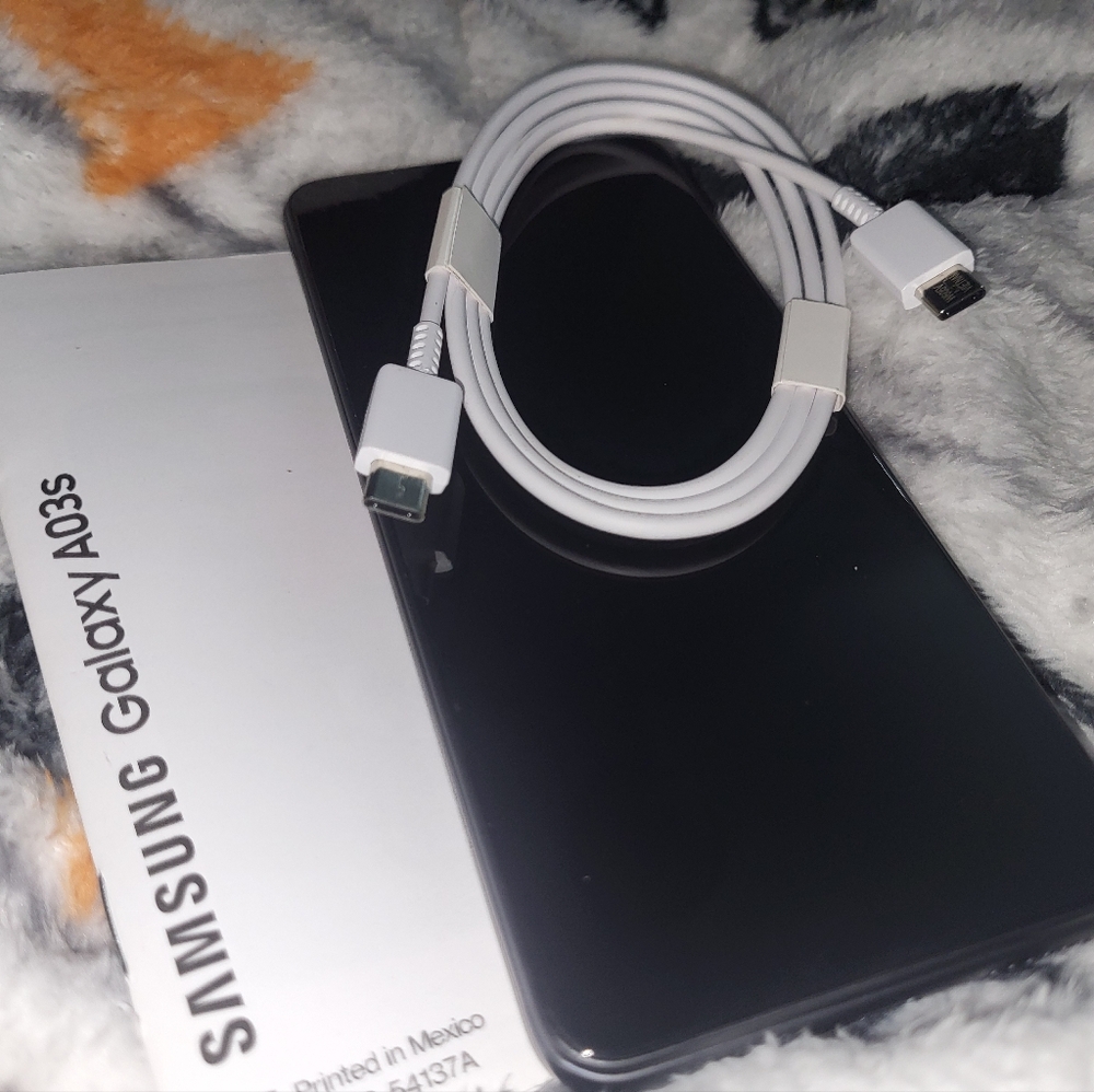 Samsung galaxy Unlocked smart phone for prepaid service cards